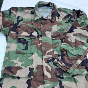 Army fatigue camouflage button up